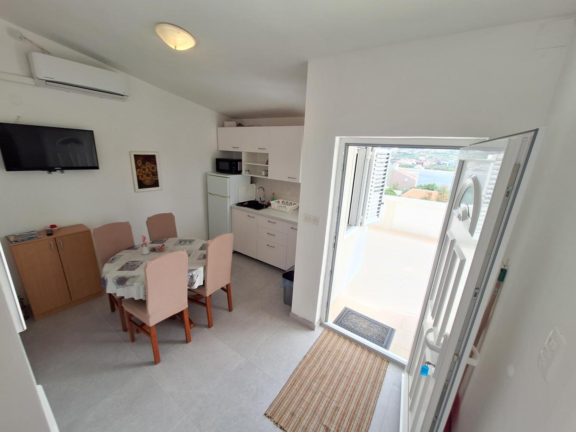Sunny Bi-Pi Apartment Pag Town Esterno foto