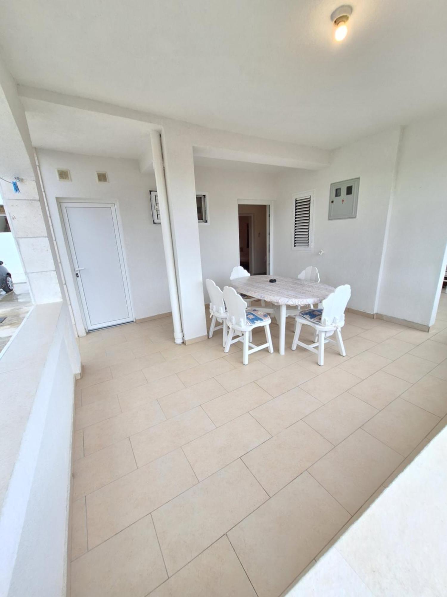Sunny Bi-Pi Apartment Pag Town Esterno foto